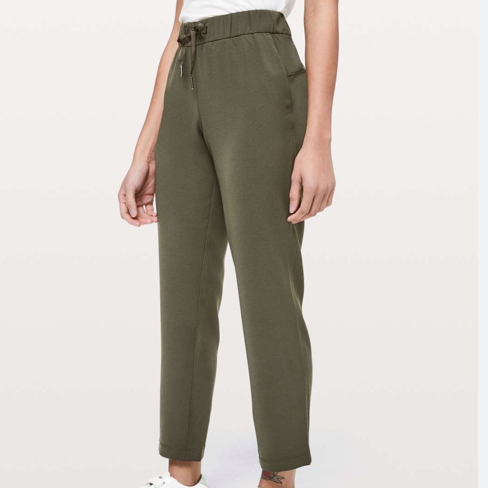 Lululemon NWT 7/8 On the Fly Pants Olive Green Size 10